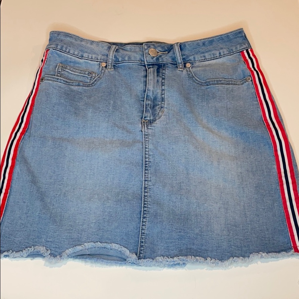 GUESS BLUE JEAN SKIRT